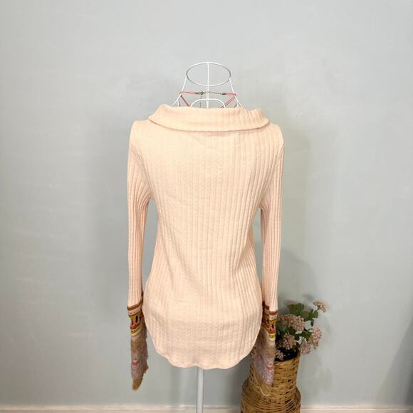 Stunning baby pink Free People long sleeve ribbed henley thermal sweater top - Picture 5 of 7